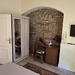 Apartment And Rossella 2 *