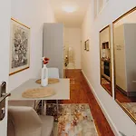 Apartment And Rossella 2 Rovinj