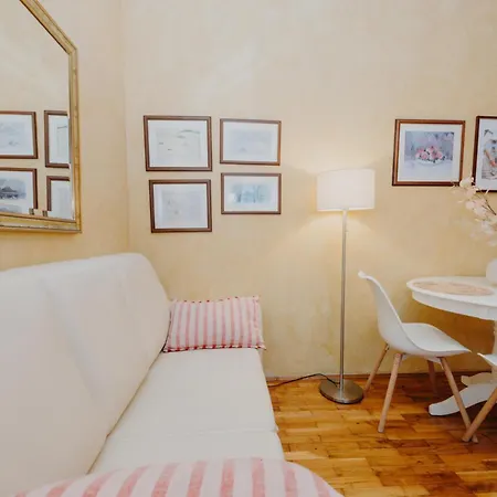 Apartamento And Rossella 2 *