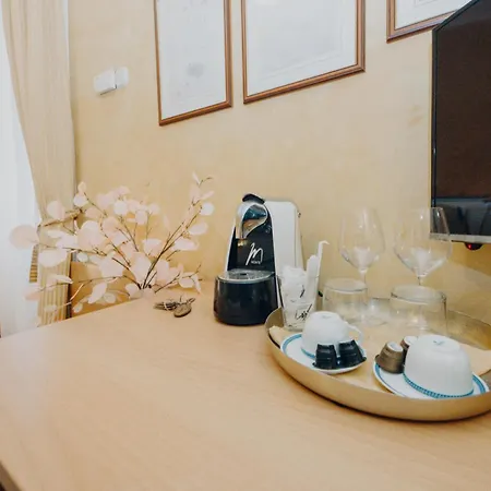 アパート And Rossella 2 ロヴィニ