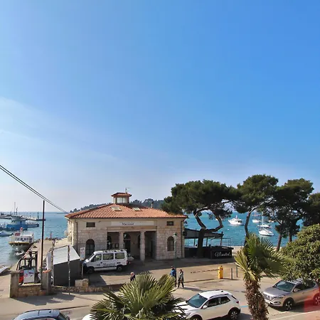 Apartman And Rossella 2 *