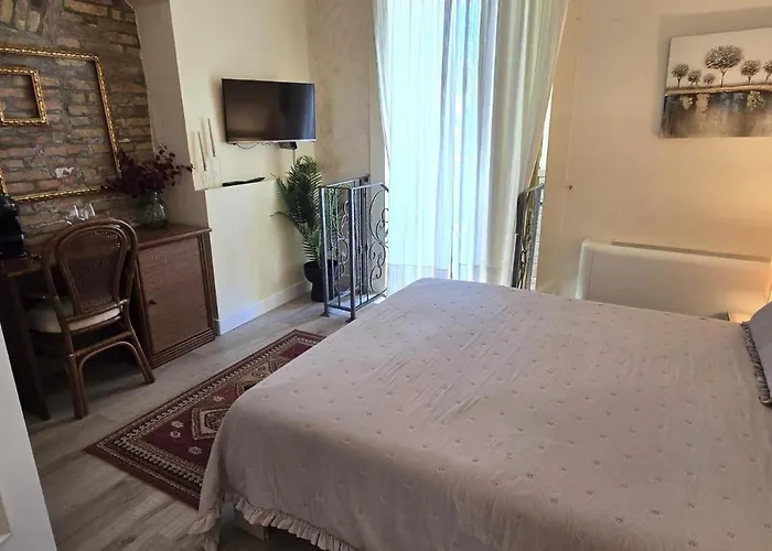 And Rossella 2 * Ρόβινι