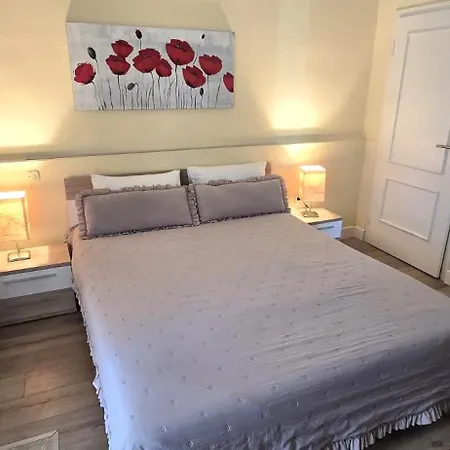 And Rossella 2 Apartment
